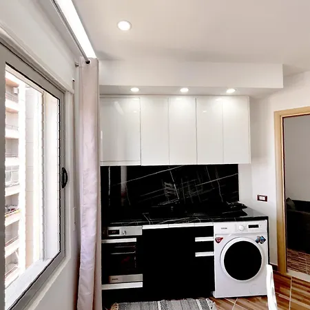 Kam Apartments In The City Center Vlore Exterior photo