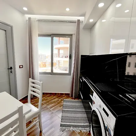Kam Apartments In The City Center Vlore Exterior photo