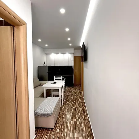 Kam Apartments In The City Center Vlore Exterior photo